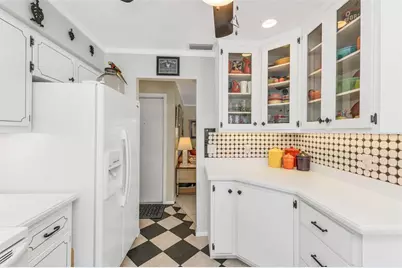 137 Bedford Drive NE, Port Charlotte, FL 33952 - Photo 17