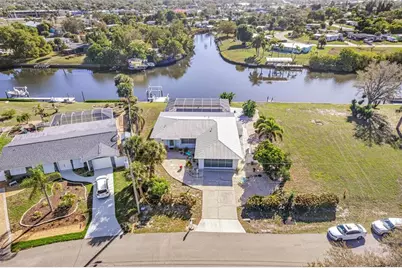 137 Bedford Drive NE, Port Charlotte, FL 33952 - Photo 3