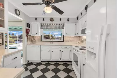 137 Bedford Drive NE, Port Charlotte, FL 33952 - Photo 19