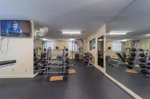 6033 34th Street W, Bradenton, FL 34210 - Photo 5