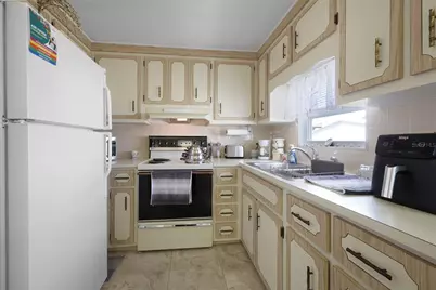 2100 Kings Highway #406, Port Charlotte, FL 33980 - Photo 17