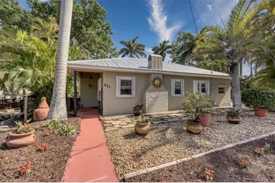 521 W Olympia Avenue, Punta Gorda, FL 33950 - Photo 1