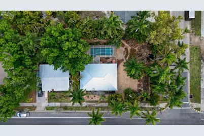 521 W Olympia Avenue, Punta Gorda, FL 33950 - Photo 3