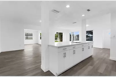 21530 Glendale Avenue, Port Charlotte, FL 33952 - Photo 5