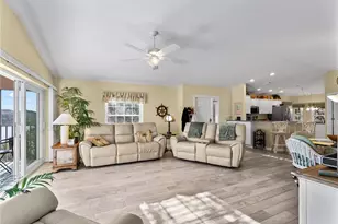 1091 Live Oak, Port Charlotte, FL 33948 - Photo 7