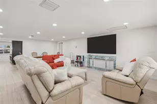 105 Leland St SE, Port Charlotte, FL 33952 - Photo 7