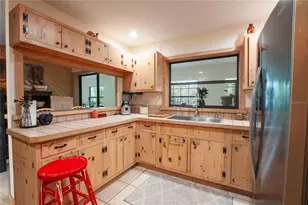 2827 SE Creekwood Terrace, Arcadia, FL 34266 - Photo 15