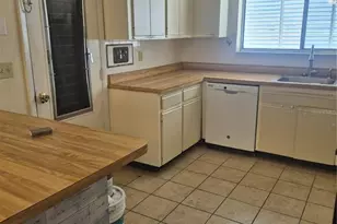 5858 Kenwood Dr, North Port, FL 34287 - Photo 9