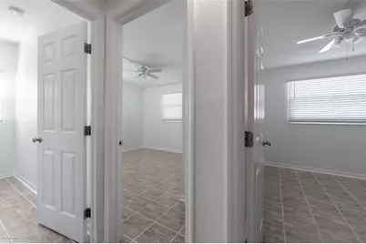 927 W Olympia Avenue, Punta Gorda, FL 33950 - Photo 27