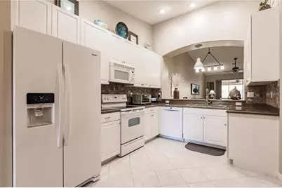 323 Monaco Drive #10, Punta Gorda, FL 33950 - Photo 9