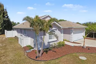314 Baytree Dr, Rotonda West, FL 33947 - Photo 3