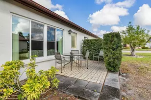 626 Deerwood Ave, Englewood, FL 34223 - Photo 17