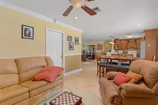 109 Peckham St SE, Port Charlotte, FL 33952 - Photo 9