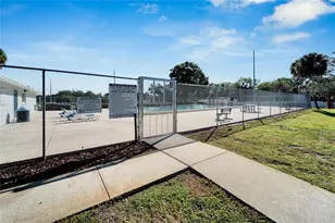 7610 Leon Ave, Temple Terrace, FL 33637 - Photo 43