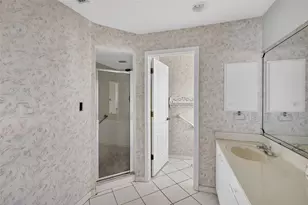 1803 Ashley Dr, Venice, FL 34292 - Photo 27