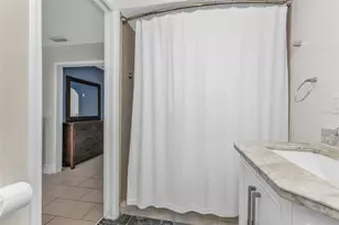 923 Linnaen Terrace NW, Port Charlotte, FL 33948 - Photo 17