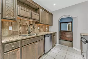 923 Linnaen Terrace NW, Port Charlotte, FL 33948 - Photo 7