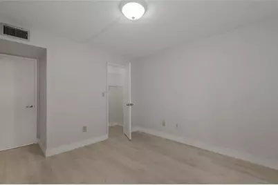 9150 Fontainebleau Blvd, Miami, FL 33174 - Photo 17