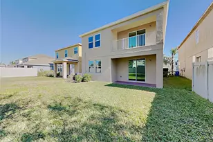 7226 Lumber Port Dr, Ruskin, FL 33573 - Photo 23