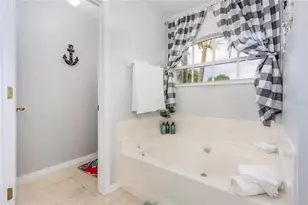 2705 SW 11th Pl, Cape Coral, FL 33914 - Photo 13