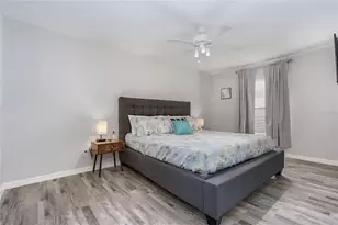2705 SW 11th Pl, Cape Coral, FL 33914 - Photo 15