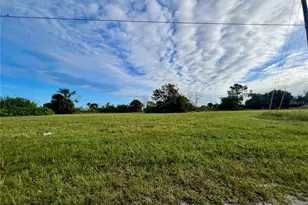 1857 NE 23rd St, Cape Coral, FL 33909 - Photo 5