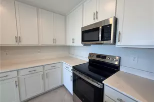 17570 Opal Sand Dr, Venice, FL 34293 - Photo 5