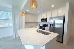 17570 Opal Sand Dr, Venice, FL 34293 - Photo 3