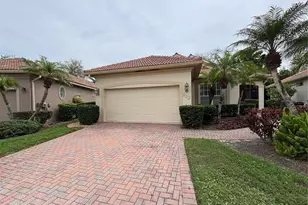 132 Amora Ave, Venice, FL 34285 - Photo 1