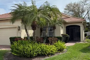 132 Amora Ave, Venice, FL 34285 - Photo 3