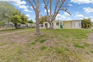 775 Palmetto Dr, Port Charlotte, FL 33952 - Photo 29