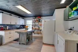 209 W Olympia Ave, Punta Gorda, FL 33950 - Photo 9