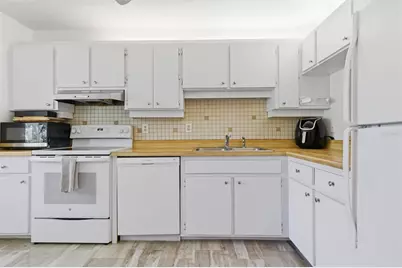 1628 Clower Creek Drive #225, Sarasota, FL 34231 - Photo 7