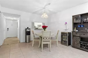 1628 Clower Creek Dr, Sarasota, FL 34231 - Photo 11