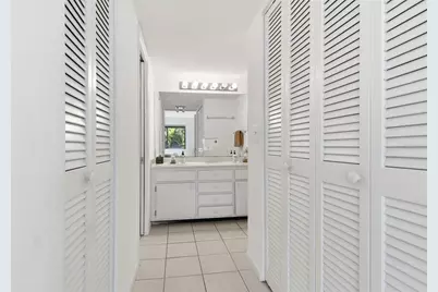 1628 Clower Creek Drive #225, Sarasota, FL 34231 - Photo 17