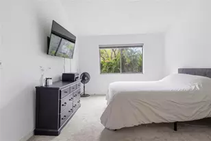 1628 Clower Creek Dr, Sarasota, FL 34231 - Photo 15