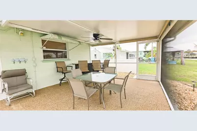 392 E Tarpon Boulevard NW, Port Charlotte, FL 33952 - Photo 7