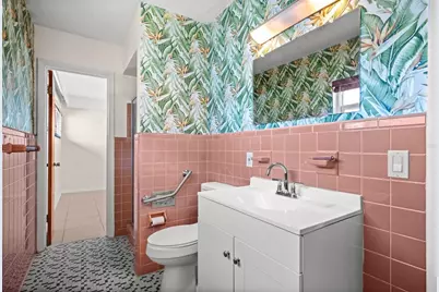 801 Pinellas Point Drive S, Saint Petersburg, FL 33705 - Photo 13