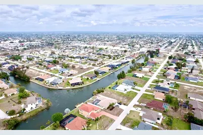 239 SW 28th Terrace, Cape Coral, FL 33914 - Photo 3