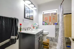 2405 21st Ave W, Bradenton, FL 34205 - Photo 9