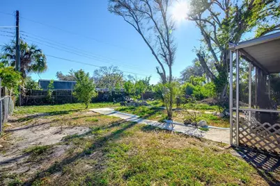 2405 21st Avenue W, Bradenton, FL 34205 - Photo 17