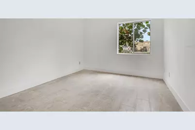 2366 E Mall Drive #101, Fort Myers, FL 33901 - Photo 9