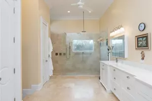 4610 Hidden River Rd, Sarasota, FL 34240 - Photo 35