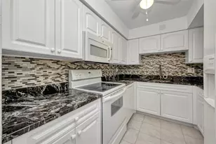 2437 Harbor Blvd, Port Charlotte, FL 33952 - Photo 13