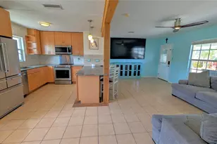 1212 Pineland Ave, Venice, FL 34285 - Photo 15