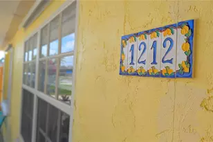 1212 Pineland Ave, Venice, FL 34285 - Photo 5