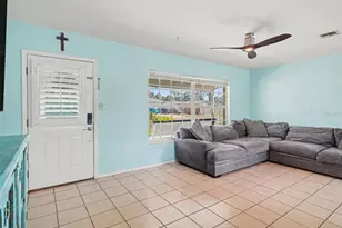 1212 Pineland Ave, Venice, FL 34285 - Photo 9