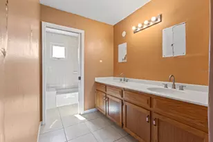 1013 Country Club Blvd, Cape Coral, FL 33990 - Photo 33