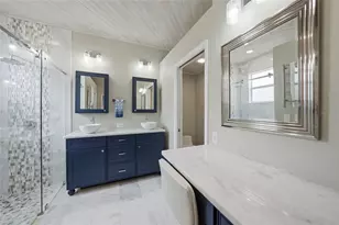 5221 Layton Dr, Venice, FL 34293 - Photo 17