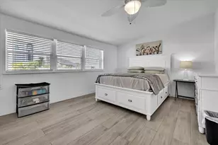 137 Poinsettia Cir NE, Port Charlotte, FL 33952 - Photo 13